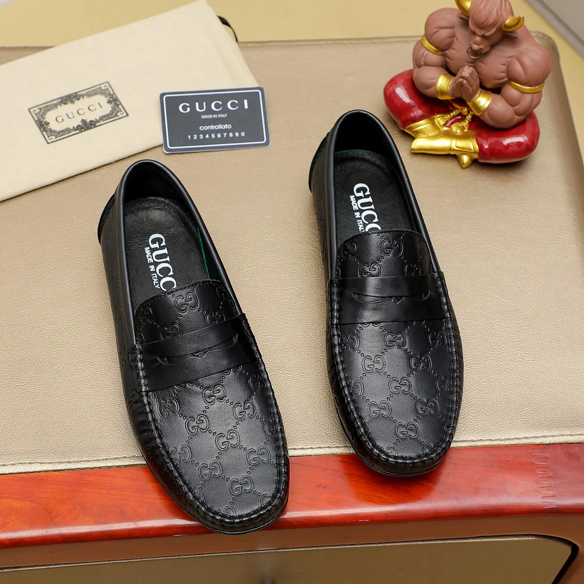 Men's shoes 💰360💰💰GUCCI Gucci official website synchronizes the latest model 🛃The upper is made of imported cowhide, 🐷leather lining, rubber outsole, 🎩🎩top handcrafted with fine stitch and thread workmanship🔍definitely satisfy those perfectionist men who pursue high luxury quality 👏 3 colors available! Code number 38-45 Large quantity in stock